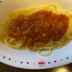 玉ねぎと合い挽き肉のパスタ